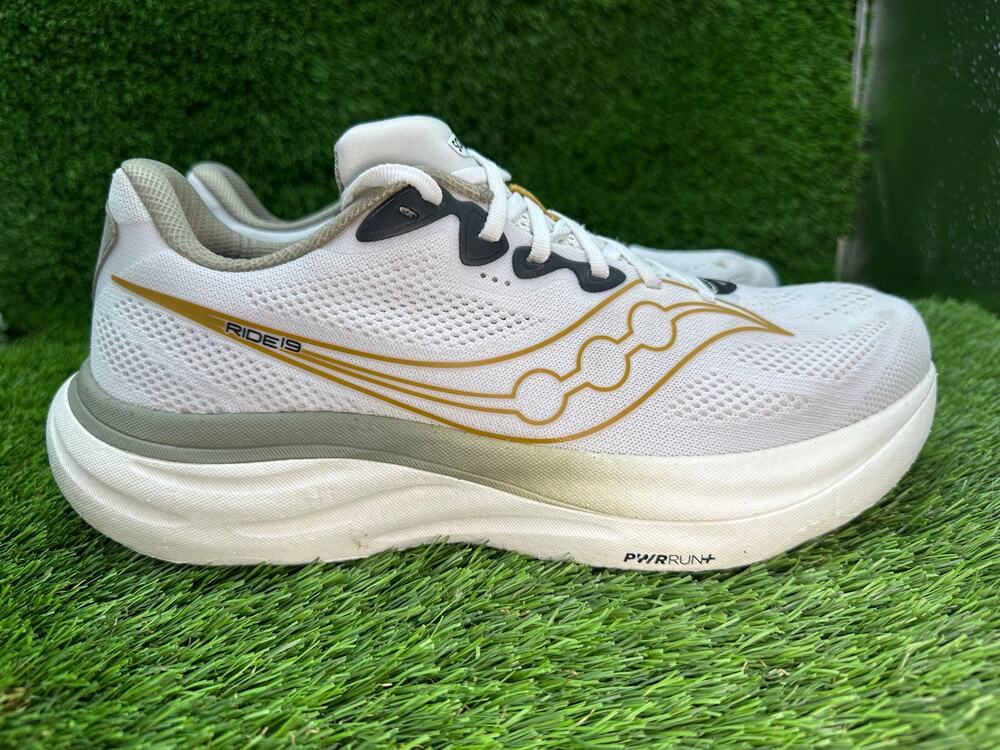Saucony Ride 19 S21055-300 Athletic Sneaker Men's 11 White Mesh Running Sports